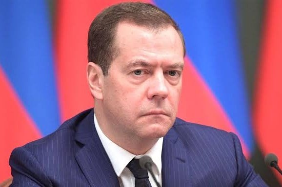 Medvedev Alleges Nations Poised to Arm Iran with Nuclear Weapons!