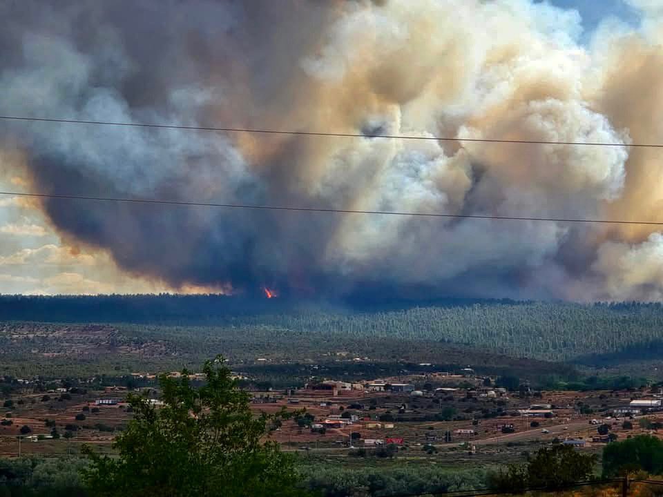 Oak Ridge Fire Surges to 1,800 Acres Amidst Fiery Controversy!