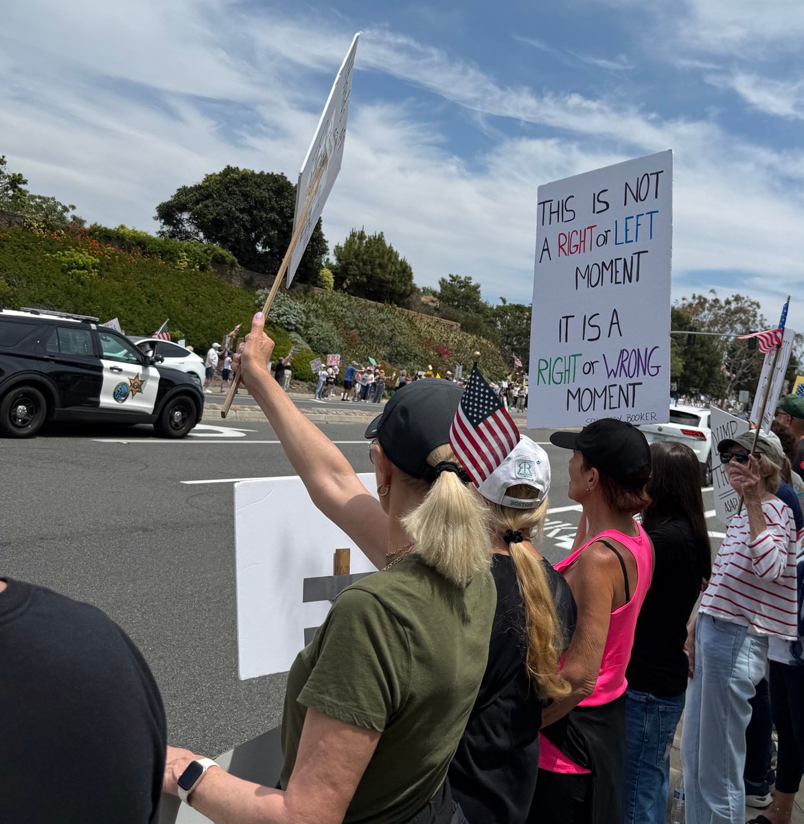 Police Clash with Peaceful Protesters in GOP Stronghold: Chaos Erupts!
