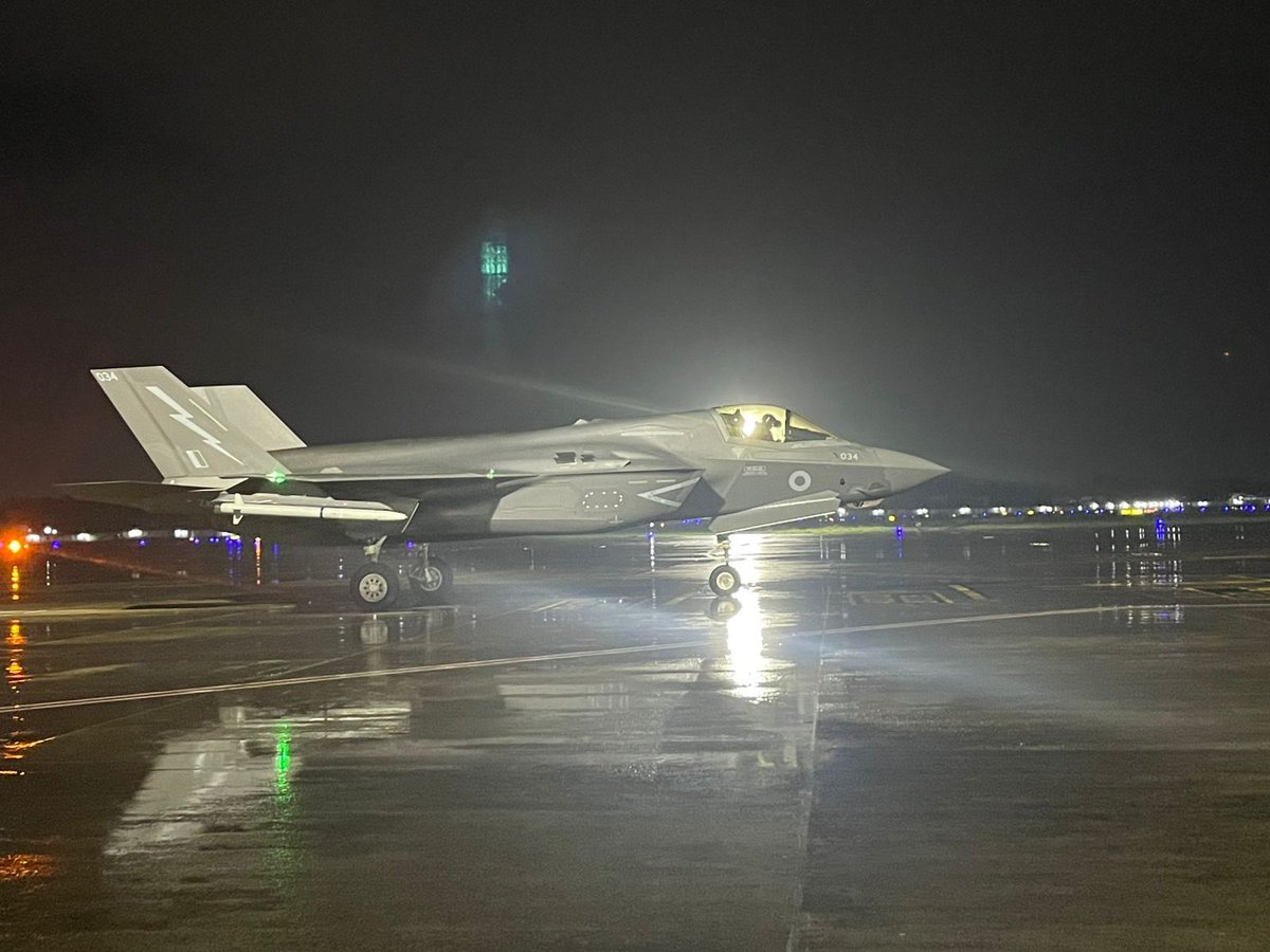 RAF F-35B Pilot Sparks Outrage by Refusing to Exit Jet!