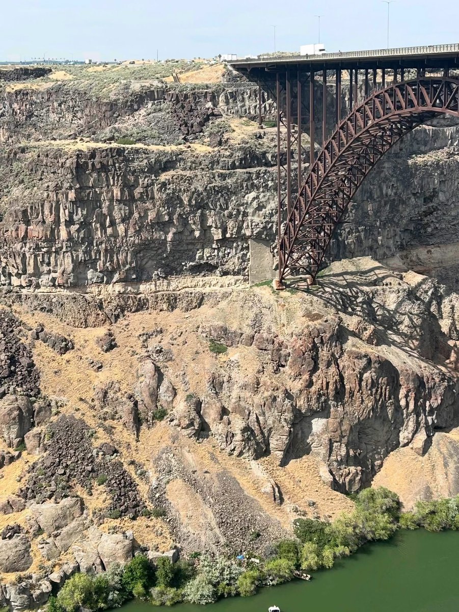 Shocking Death Investigation: SUV Plunges off Perrine Bridge!