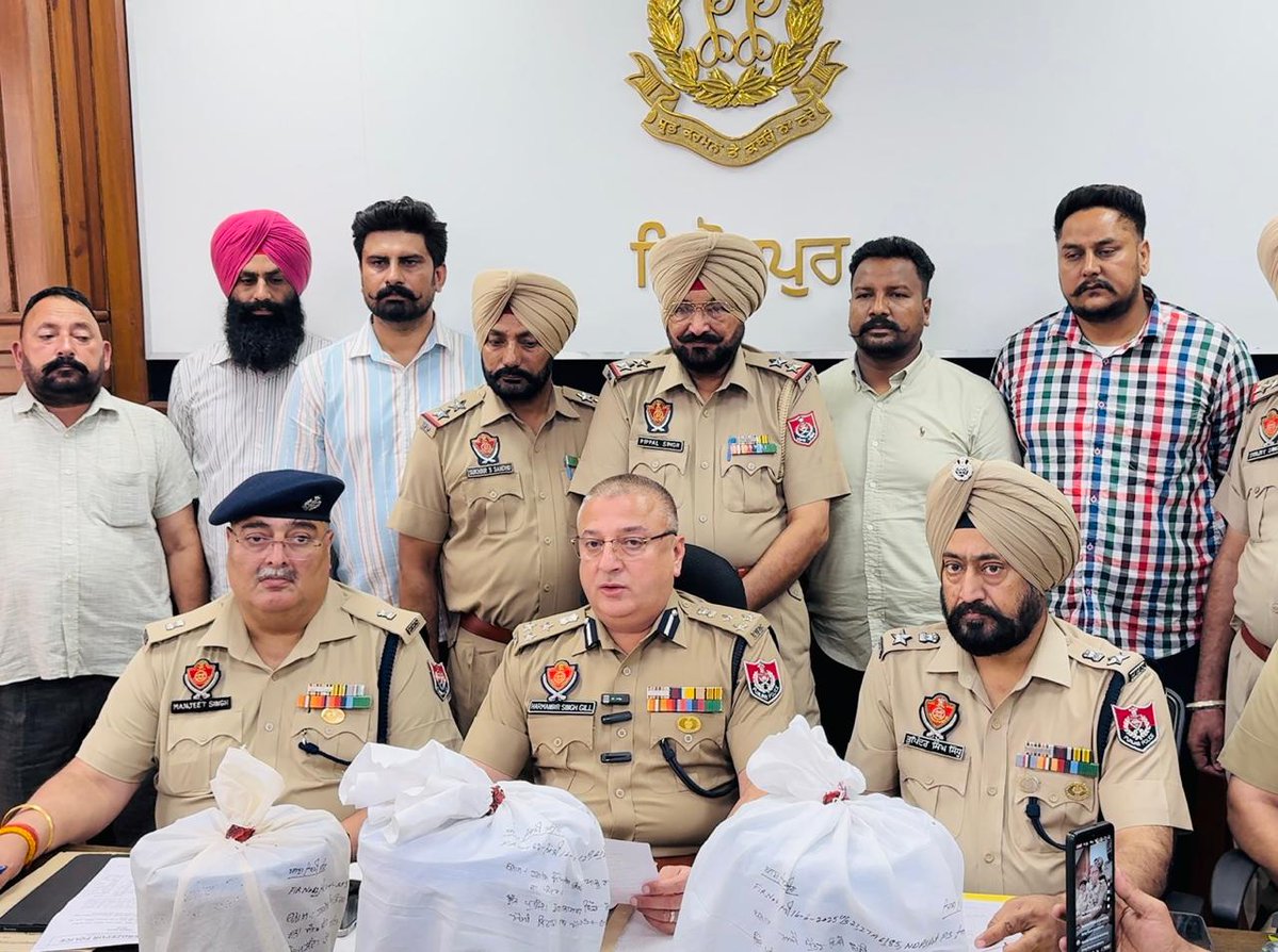 Shocking Drug Arrest: 9.4 kg Heroin Seized, Smuggler Exposed!