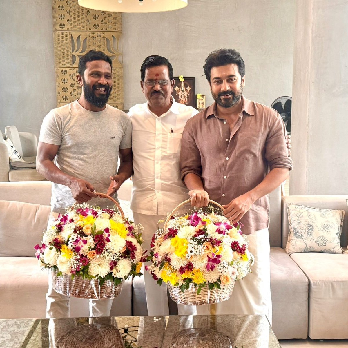 Shocking Twist: Suriya's Vaadi Vaasal Dropped, Silambarasan Next?  
Malayalam Buzz: Aavesham Director Jithu Madhavan in Talks!