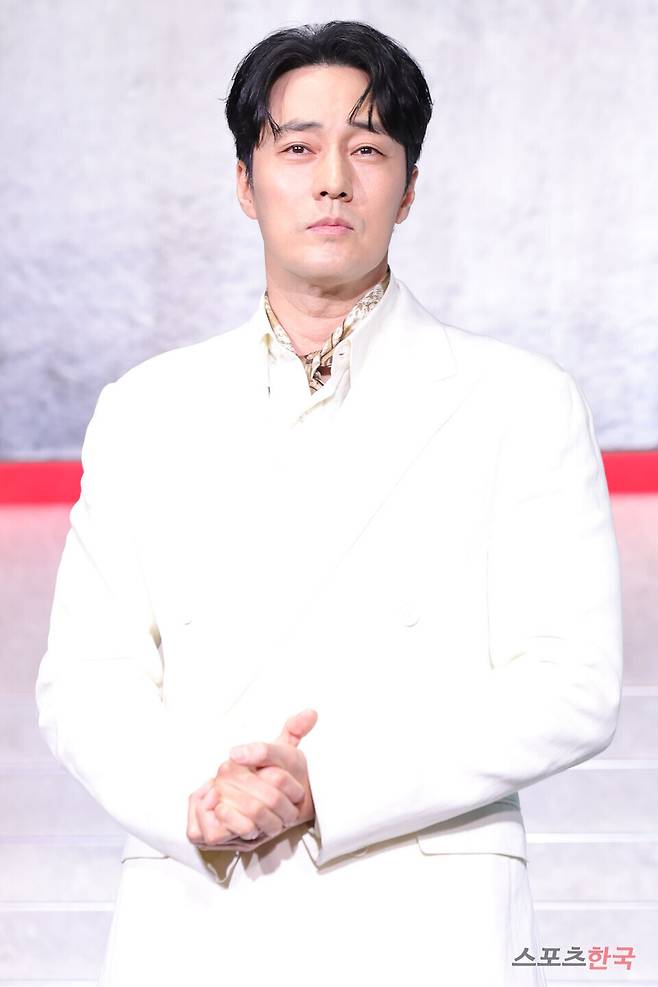So Ji Sub's Shocking Transformation: Ordinary Dad or Secret Agent?