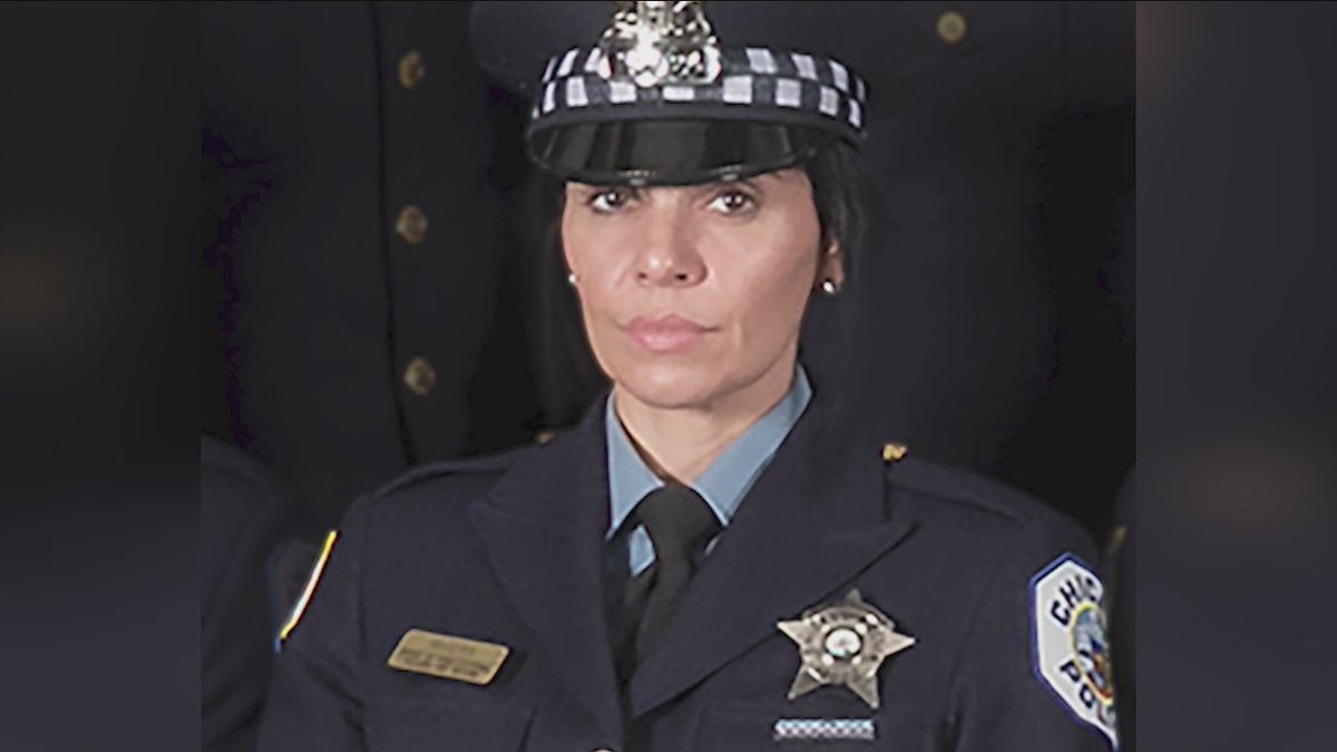 Tragic Mishap: Chicago Officer Shot by Own Partner During Chase
