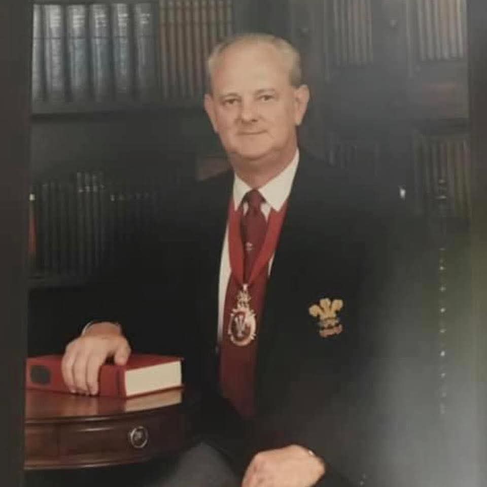 WRU Mourns Des Barnett, 91: Legacy Sparks Heated Controversy in Rugby