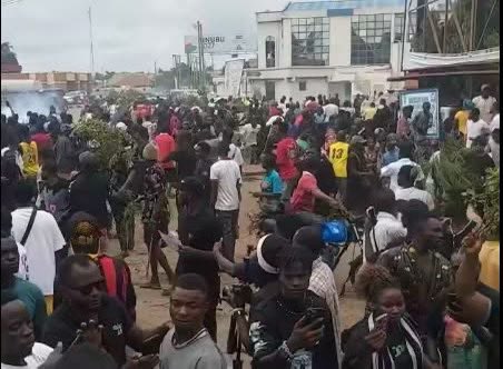 Wedding Trip Turns Deadly: 12 Lives Lost in Shocking Plateau Bus Attack!