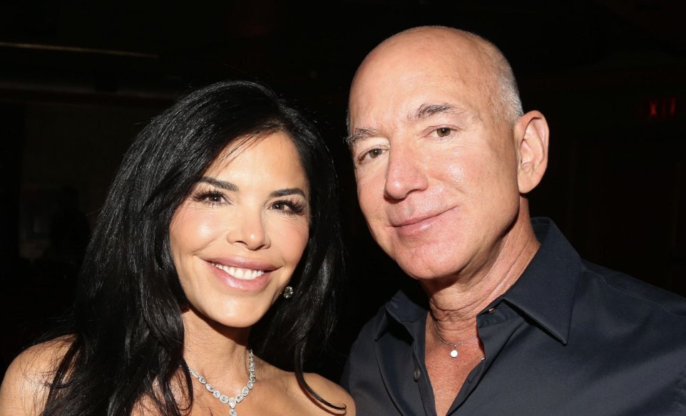 🚨 BREAKING: Jeff Bezos Shocks World with $665M Amazon Stock Dump!