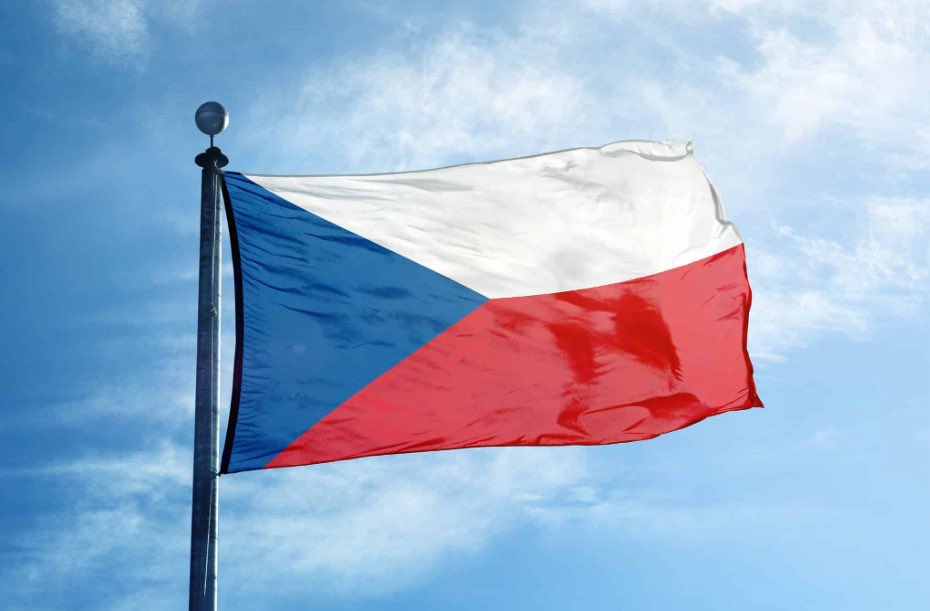 Central Bank's Shocking $18M Coinbase Revelation! —  Czech Republic cryptocurrency news, central banks investing in Bitcoin, Coinbase financial disclosure 2025