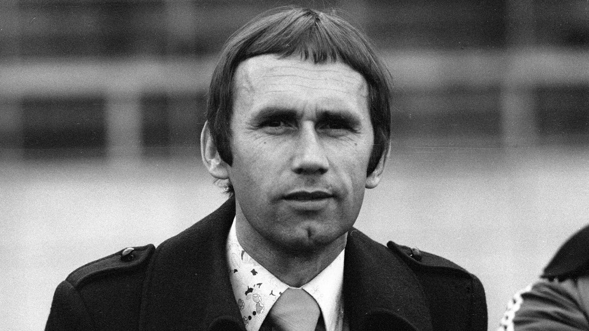 Death - Obituary News: VfL Wolfsburg Mourns Loss of Legendary Henk van Meteren