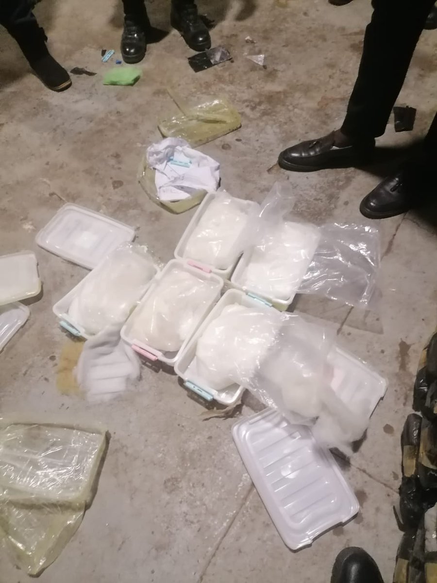 Foreign Nationals Caught Smuggling R2.6M Drugs at Border!