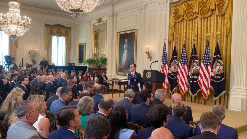 Historic Crypto Law Set to Transform US Financial Landscape! —  Bitcoin regulation news, cryptocurrency legislation 2025, US digital asset law updates