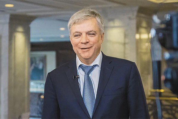 Russian Oil Executive's Mysterious Fall: Suicide or Foul Play?