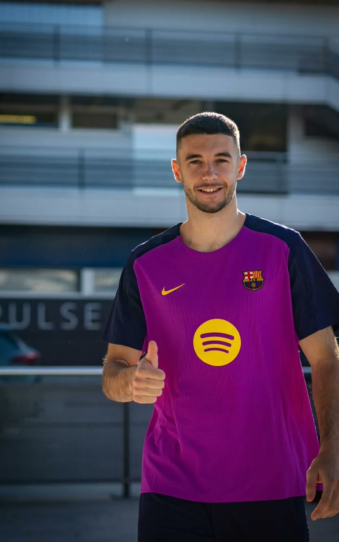 🚨 SHOCKING: Joan Garcia Could Steal Ter Stegen's Legacy! —  Joan Garcia transfer news, Ter Stegen replacement rumors, Barcelona goalkeeper competition 2025