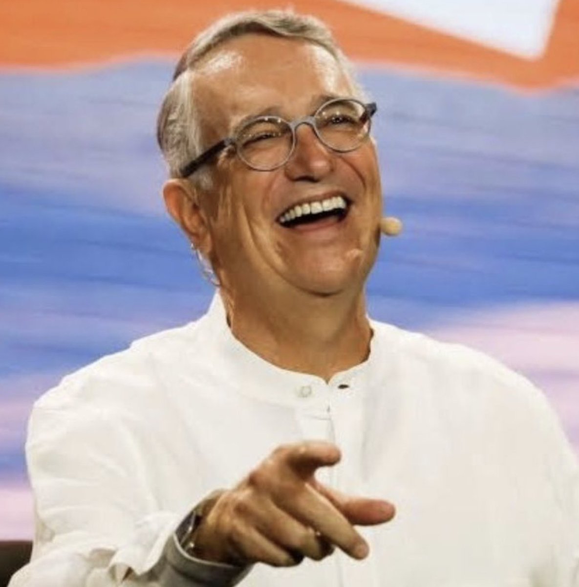 "Salinas Shocks: 'Buy Bitcoin Now, Never Sell!' Is He Right?" —  Bitcoin investment strategy, Ricardo Salinas cryptocurrency advice, Mexico billionaire wealth tips