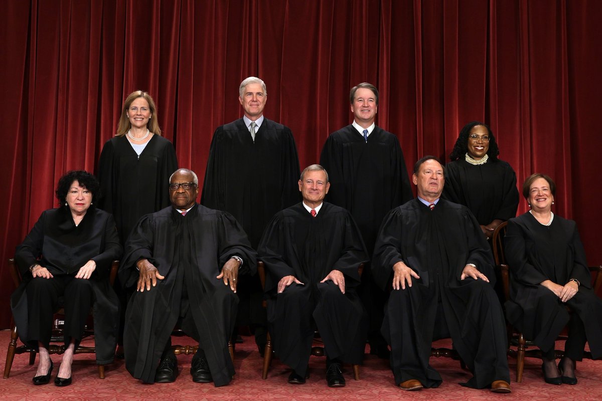 Supreme Court Shocks Nation: Trump Can Lay Off Fed Workers!