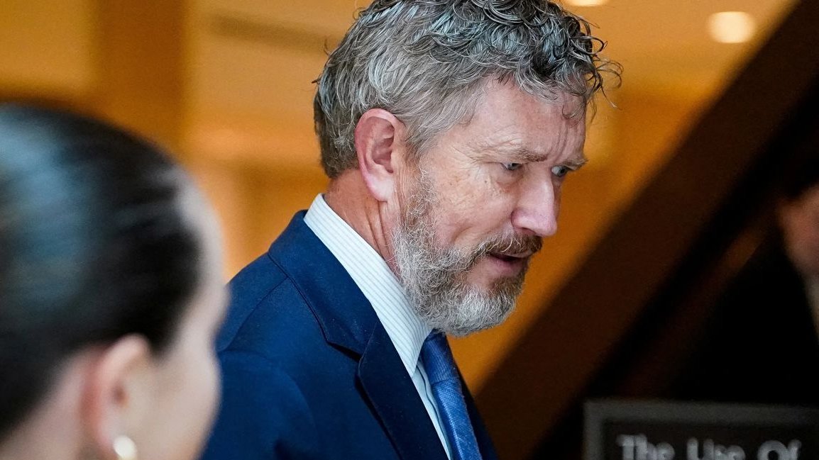 🚨 TRUMP POLL: Massie’s Disastrous Primary Fate in Kentucky!