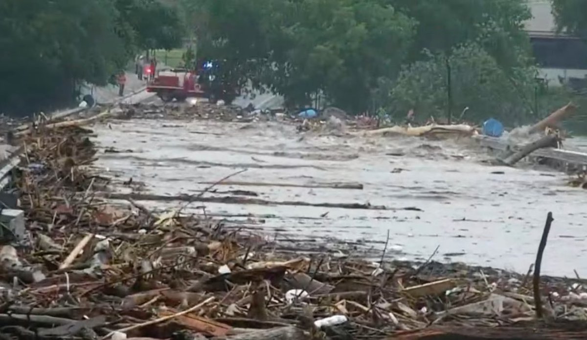 Tragedy Strikes: Flooding Claims Lives, Kids Missing at Texas Camp!