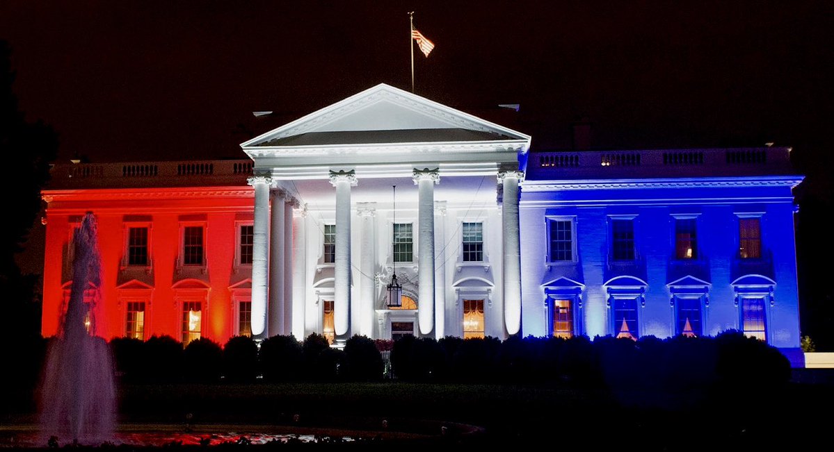 🚨 White House Shocks Nation: Suddenly Transforms to Red, White, & Blue!