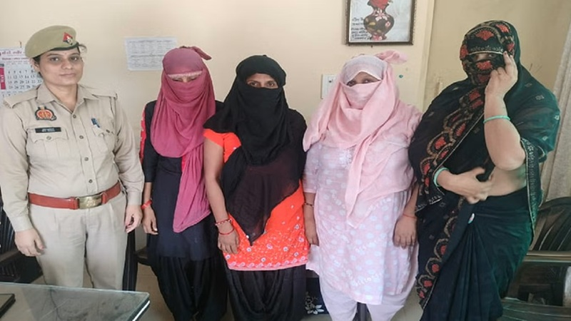 सेक्स रैकेट का भंडाफोड़: बरेली में पड़ोसियों ने खोला राज!