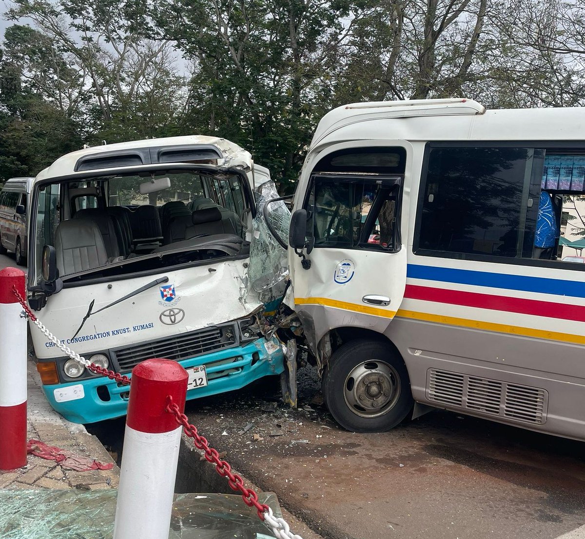 BREAKING: Buses Collide—Drivers in Critical Condition! —  breaking traffic accident, latest bus crash news, emergency response updates