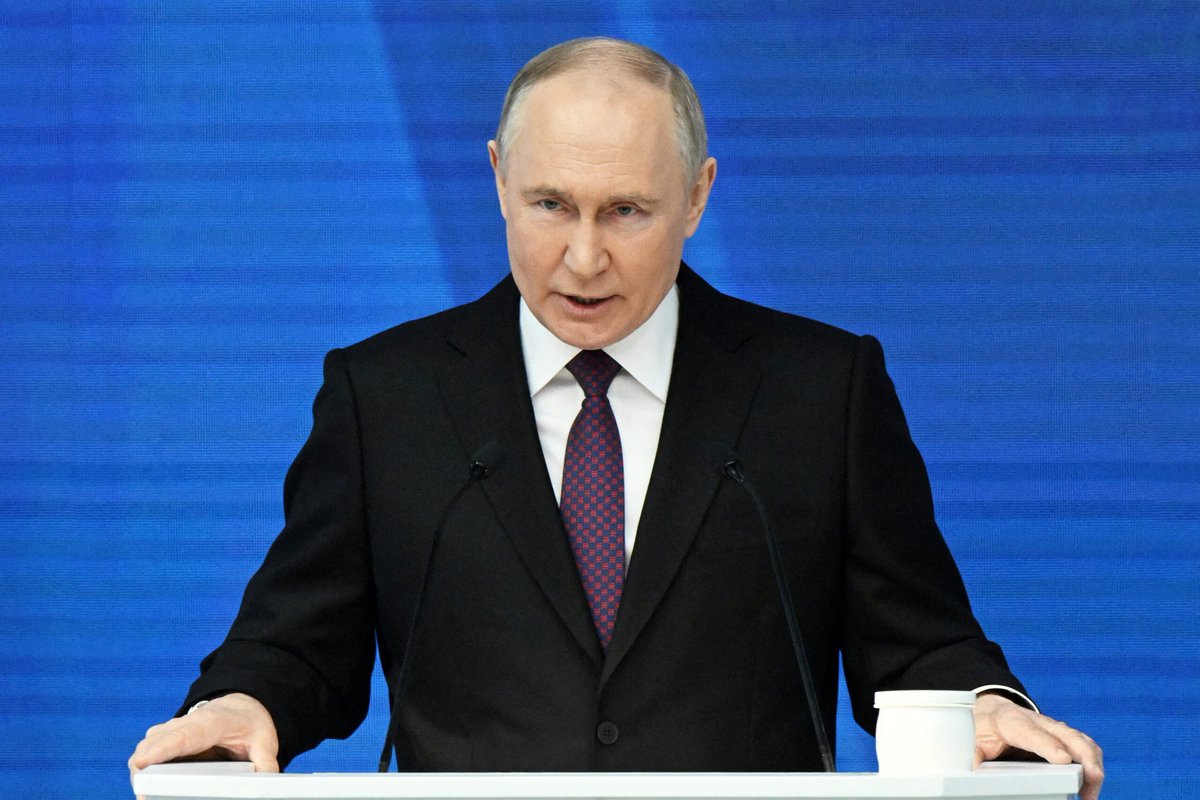 BREAKING: Putin's Plane Lands in Anchorage - Why Now? —  Putin Anchorage landing news, live flight tracking Alaska, real-time flight updates 2025