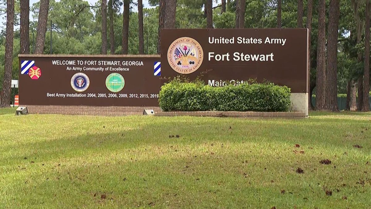 Chaos at Fort Stewart: Is This America's New Normal? —  mass shooting news, Fort Stewart lockdown updates, Georgia emergency response 2025