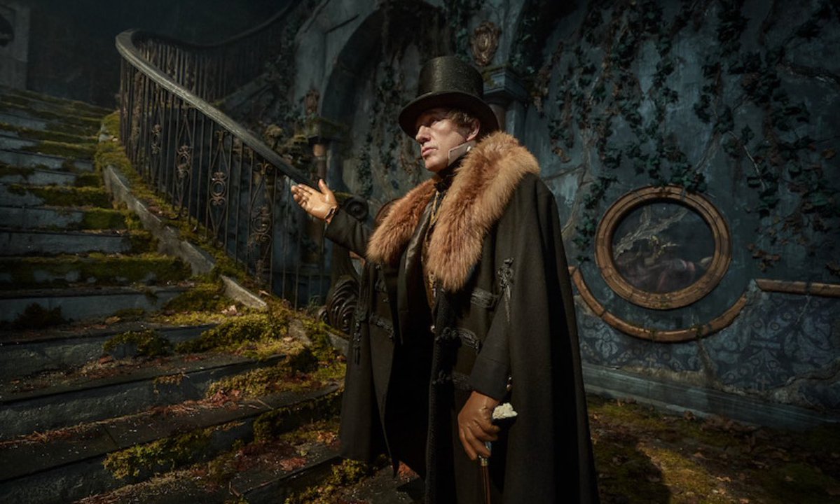 Del Toro's Bold Stand: No CGI for 'Frankenstein'! —  Guillermo del Toro filmmaking philosophy, practical effects in modern cinema, craftsmanship in movie production