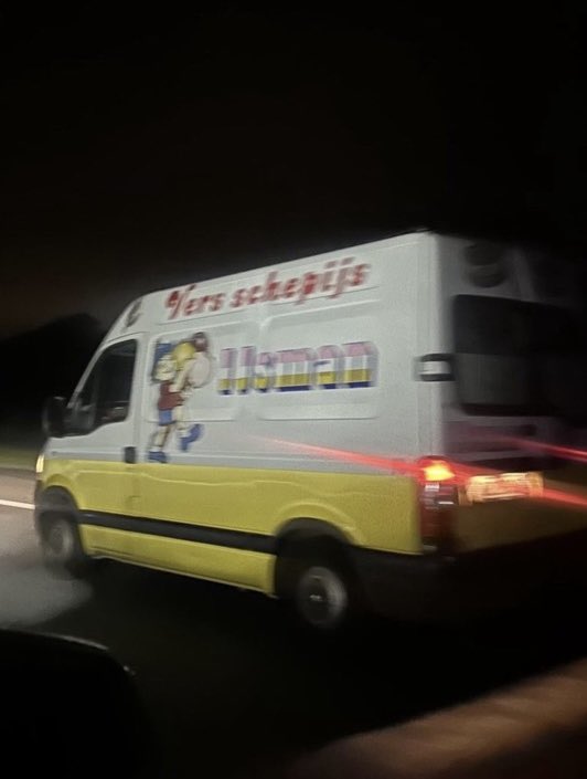 Drake Fans Followed by Mysterious 'ICEMAN' Van in Antwerp! 👀