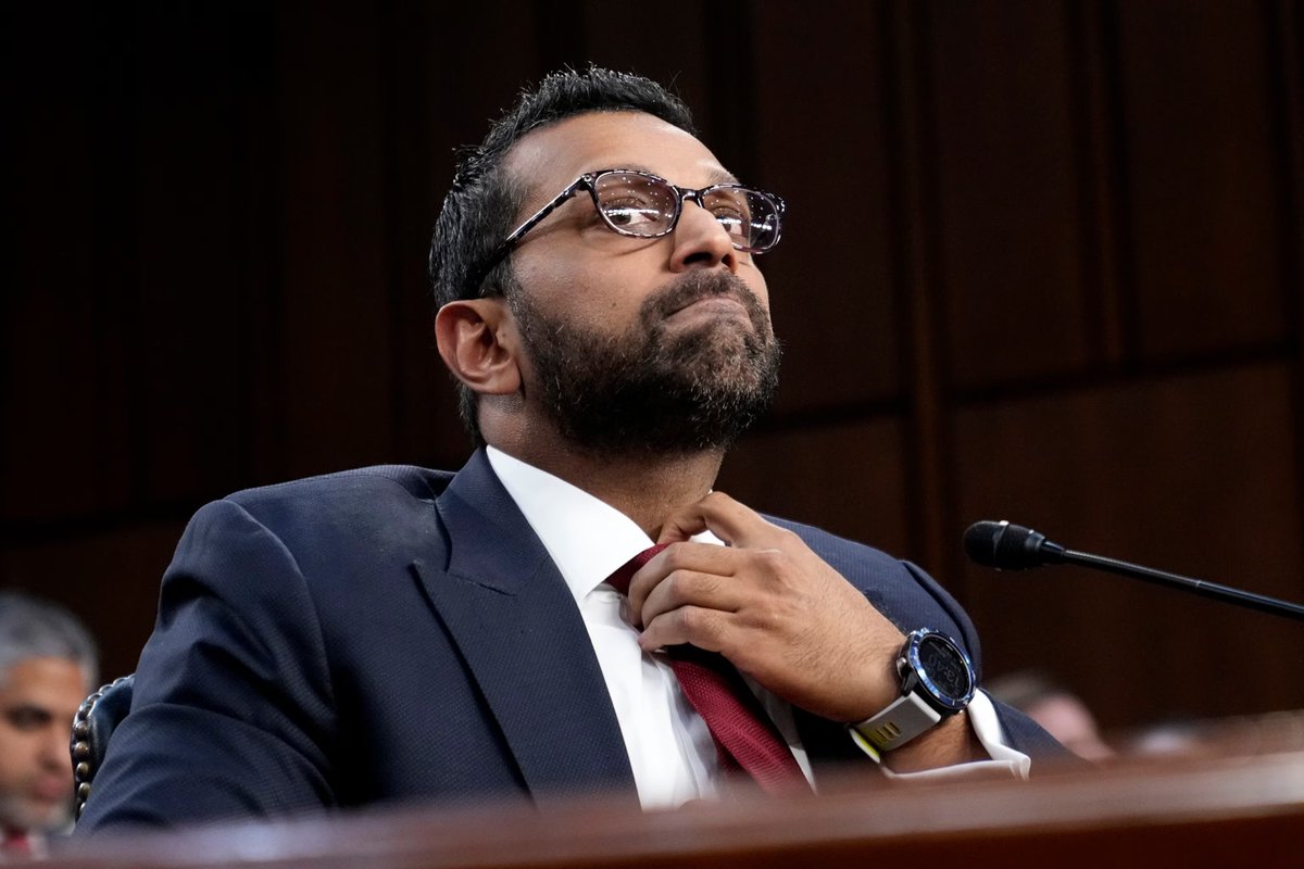 FBI Takes Aim: Hunt for Texas Democrats Begins? —  FBI involvement in political escape, Texas lawmakers redistricting conflict, Kash Patel decision 2025