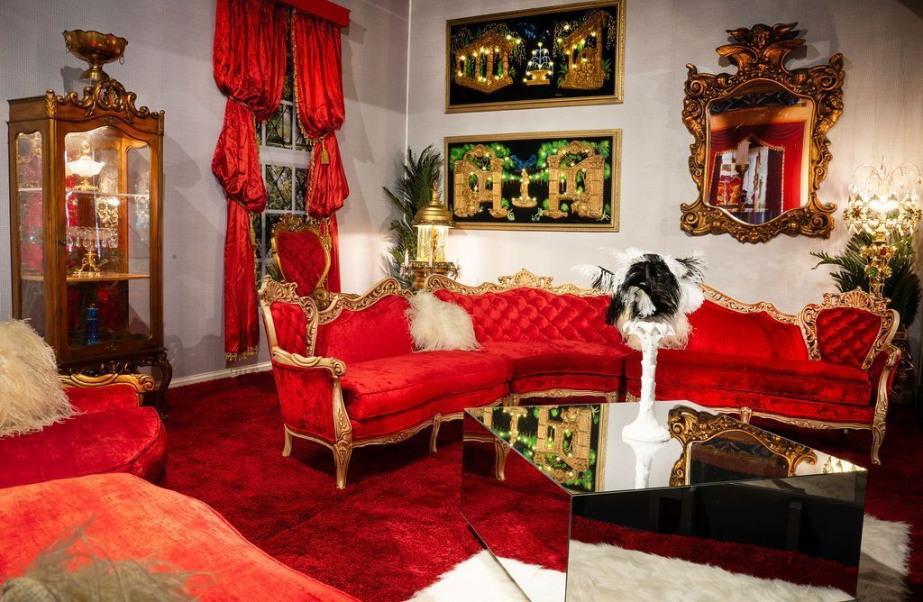 Is Colonel Parker the Real King of Rock's Legacy? —  Elvis Presley exhibits 2025, Colonel Parker show business, Graceland history exhibit