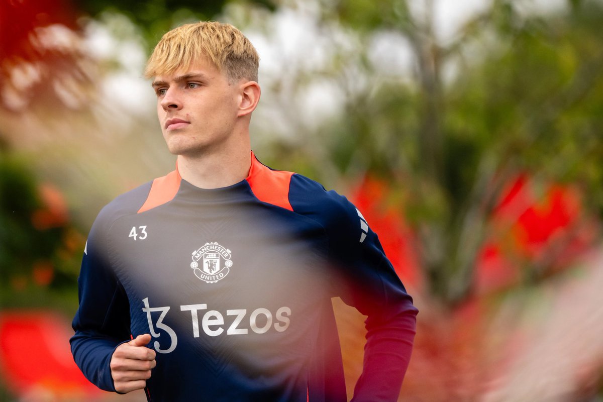 🚨 JUST IN: Manchester United Star Chooses WBA Over Rivals! —  Toby Collyer transfer news, West Bromwich Albion loan update, Manchester United midfielder transfer 2025