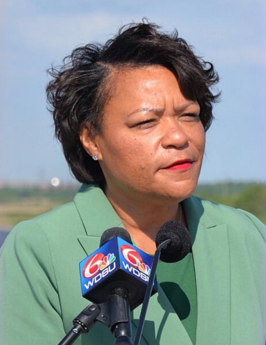 New Orleans Mayor Indicted: Shocking Corruption Scandal! —  New Orleans political scandal, LaToya Cantrell indictment news, 2025 corruption charges in New Orleans