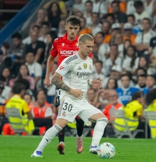 Osasuna's Shocking Decision: Loophole Explored! —  improper player registration LaLiga, Franco Mastantuono legal loophole, Osasuna fielding regulations 2025