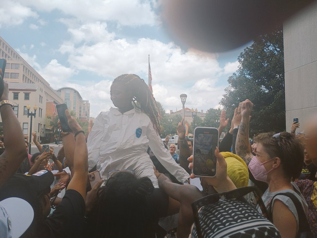 Police Detention Sparks Outrage: Activist Released! —  Harriet's Dreams news, WMATA police release, Navy Yard protest update
