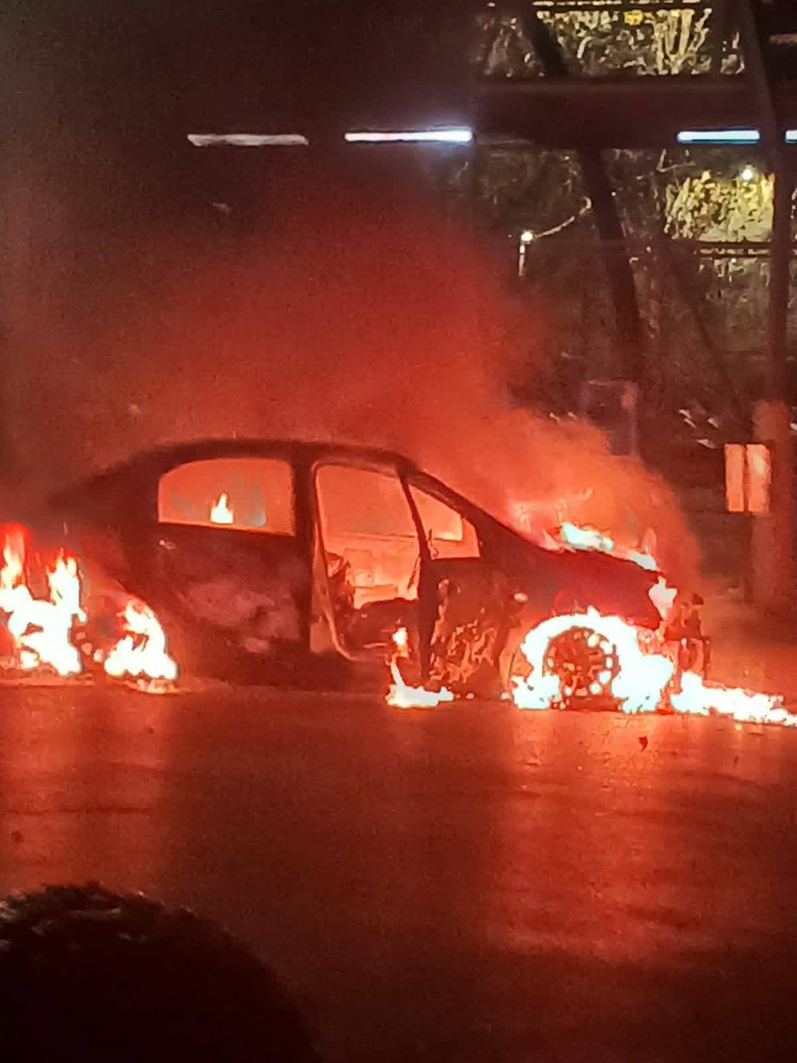 Shocking Attack: Uber Drivers Burned Alive in Soweto! —  Uber driver attack Soweto, Maponya Mall incident 2025, Johannesburg crime news