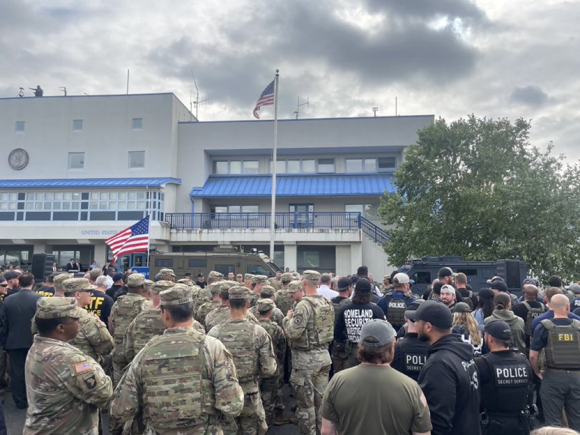 Trump's Arrival Sparks Massive Federal Showdown! —  Federal Agents Mobilization, National Guard Deployment 2025, Trump Security Detail