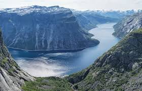 Trump's Shocking Tariff on 'Fjords': Cars or Coastlines? —  executive order tariffs 2025, Scandinavian cars news, Trump trade policy updates