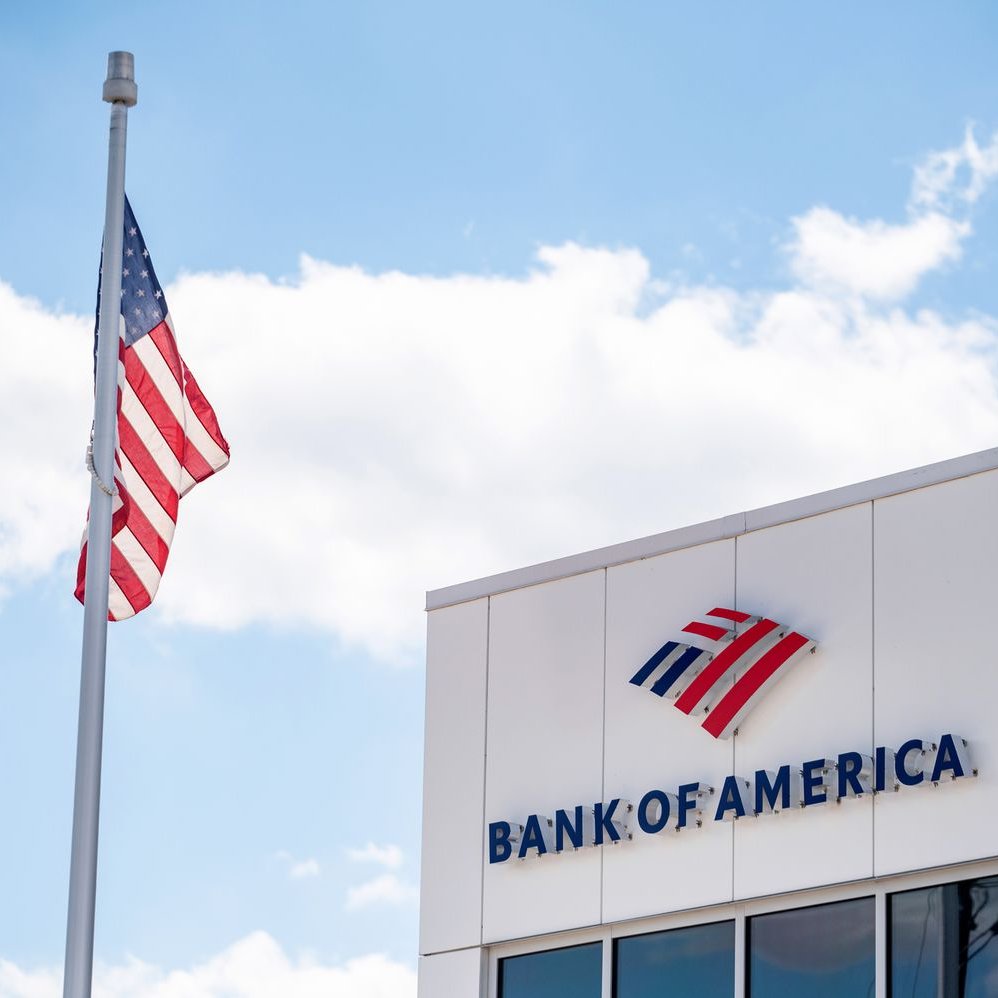 White House to Target Banks for Anti-Conservative Bias? —  Executive Order on Financial Discrimination, Bank Accountability Measures 2025, Conservative Rights Protection Policy