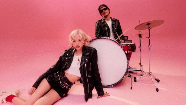 로제의 아파트, 2025 MTV VMA 올해의 노래 비결? —  속보 로제 신곡, 2025 MTV VMA 수상자, K팝 인기 차트