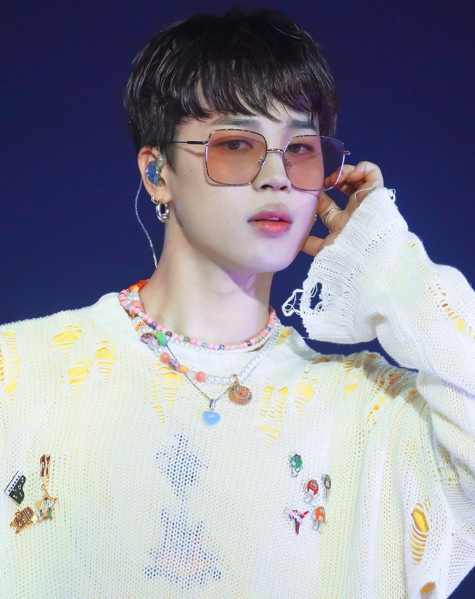 지민, 스포티파이 400회 왕좌 비결은? —  지민 스포티파이 차트, 지민 최신 소식, 지민 음악 성과