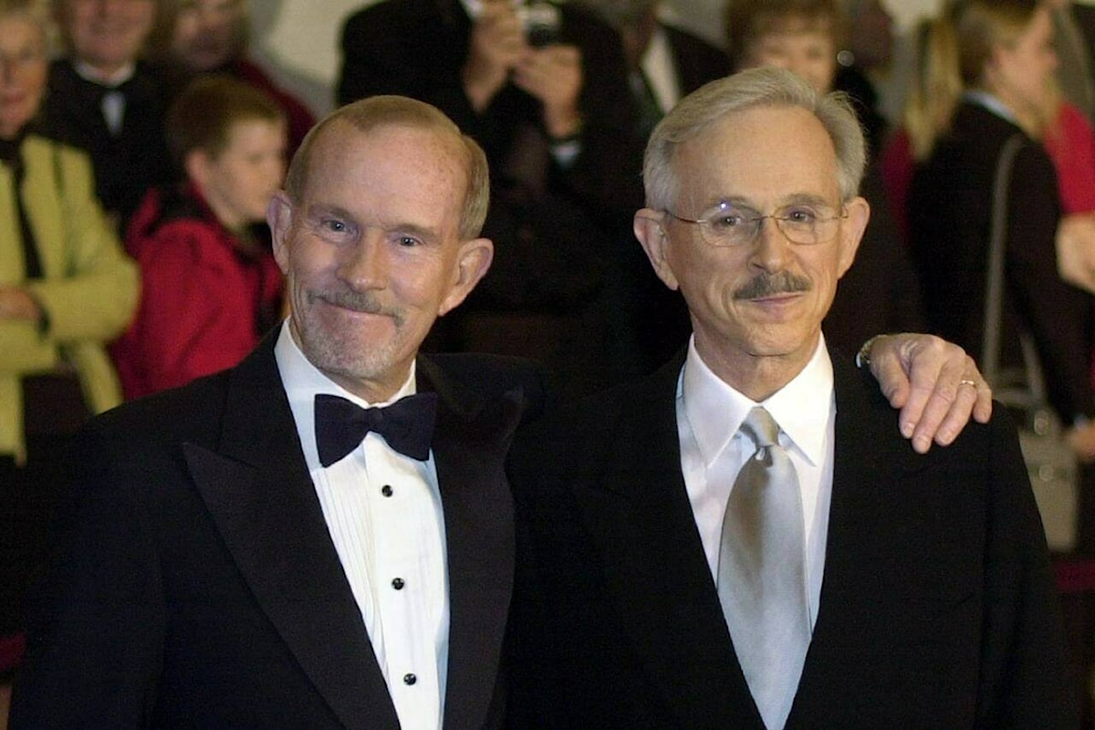 Obituary Cause of Death Comedian Tom Smothers, Beloved Smothers