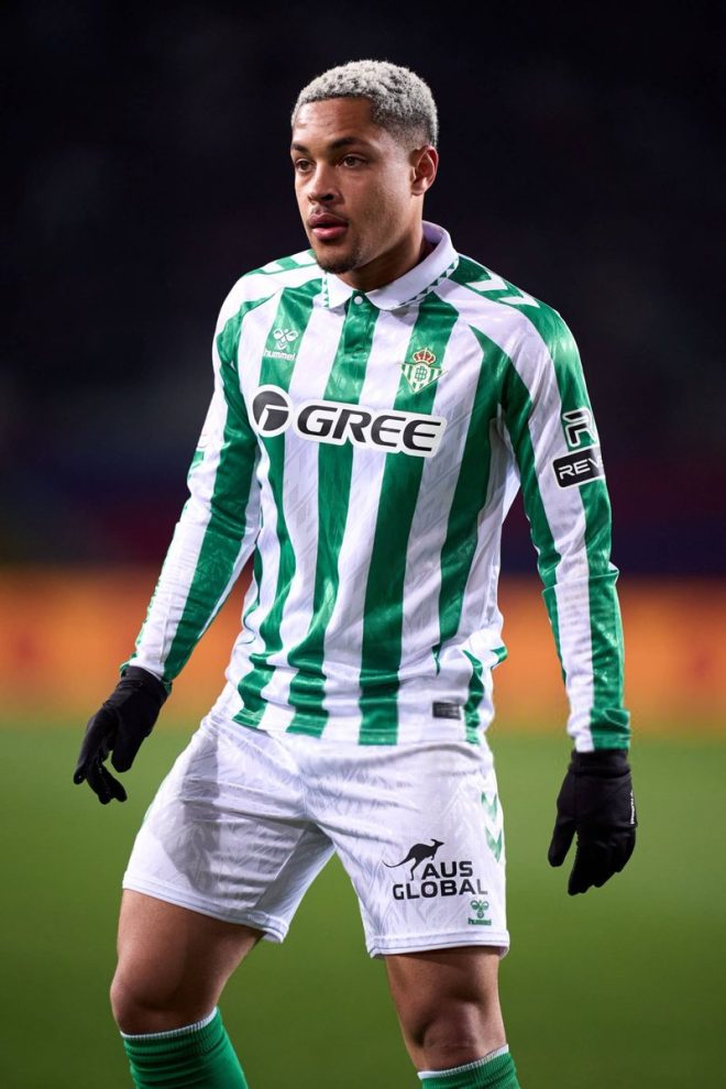 🚨🎖️| BREAKING: Palmeiras set to sell Vitor Roque for €25M!