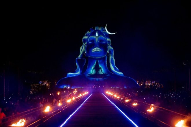 Controversial: Amit Shah's Mahashivratri Visit Sparks Outrage!