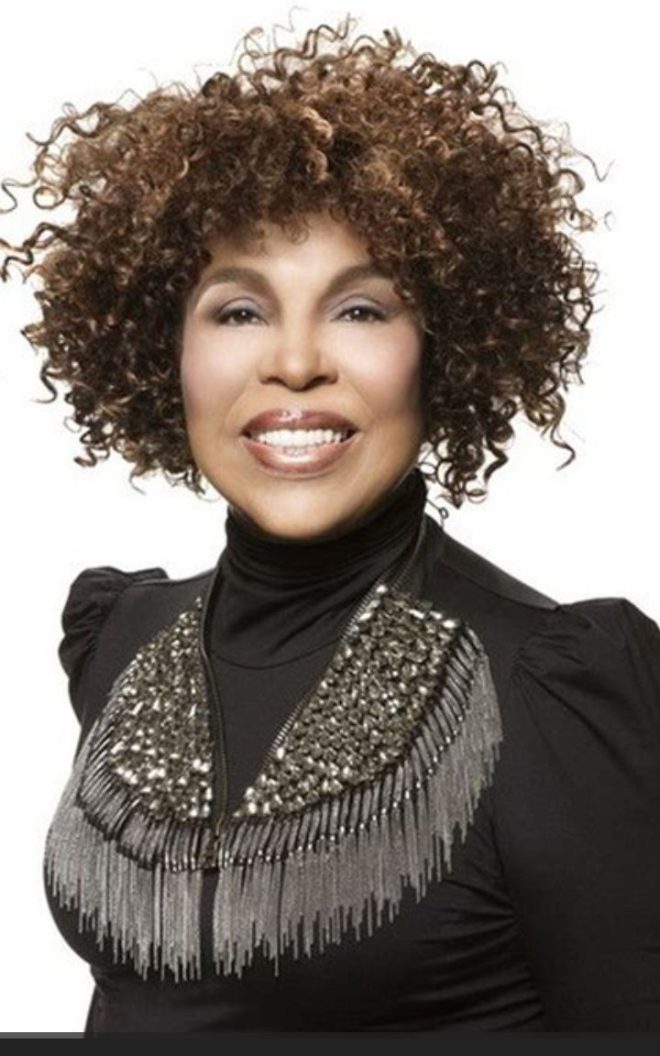 Death of Music Icon Roberta Flack at Age 88: A Tribute