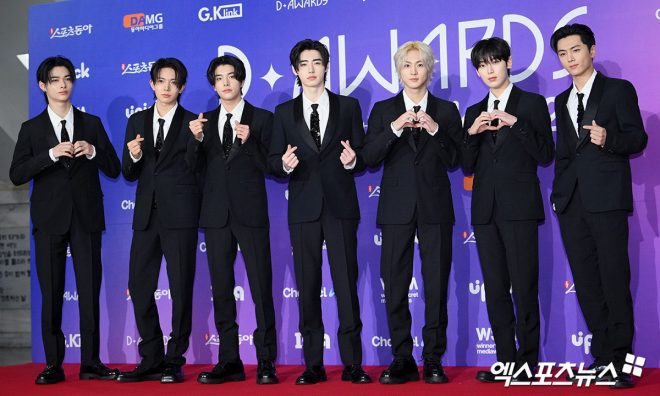 ENHYPEN's D'Awards Red Carpet Shock: Fashion or Fashion Fail? 🔥
