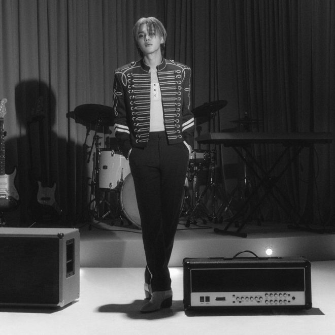 Jimin's "Who" Hits 1.5 Billion Streams: A Streaming Controversy!