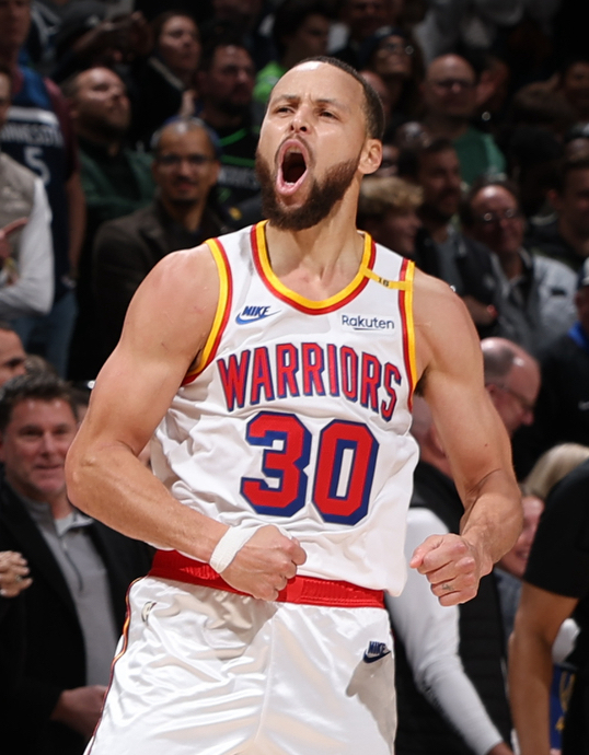 Steph Curry's Explosive 43-Point Night Sparks Heated Debate!
