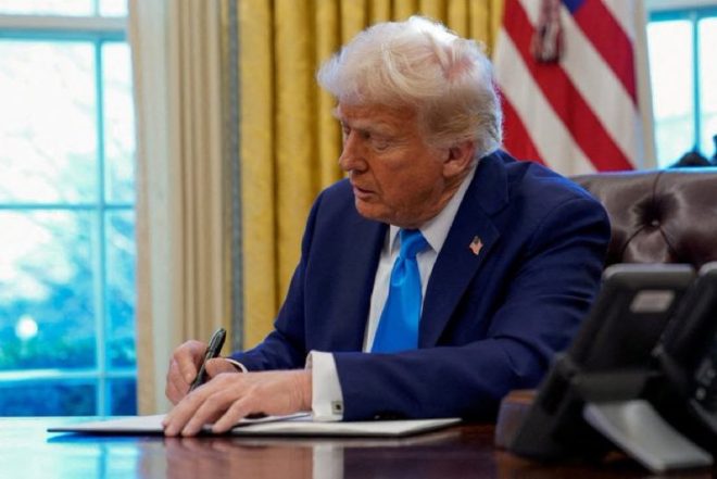 Trump's Shocking Move: Cut ALL Taxpayer Benefits for Illegals!