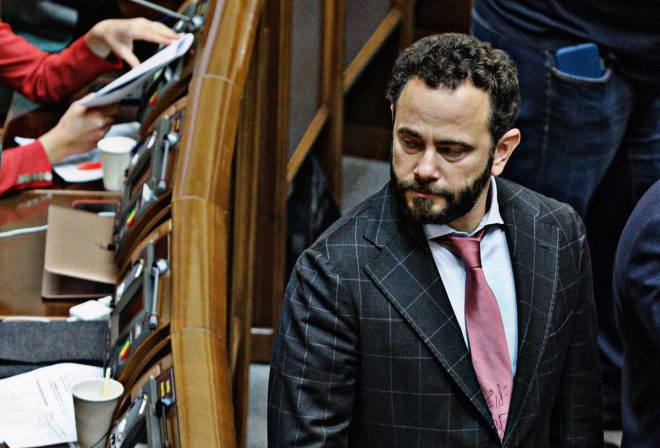 Ukrainian MP Calls for Zelensky's Ouster After Trump Meeting!